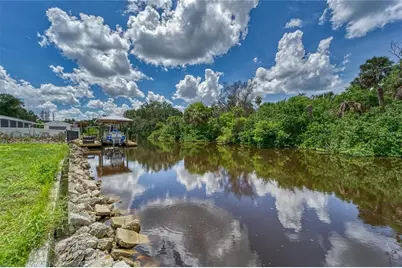 Bay Drive, Gibsonton, FL 33534 - Photo 11