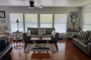 63 Royal Palm Cir, Largo, FL 33778 - Photo 19