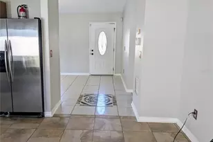 812 37th Ave S, Saint Petersburg, FL 33705 - Photo 7