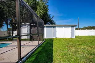 330 Moccasin Hollow Rd, Lithia, FL 33547 - Photo 45