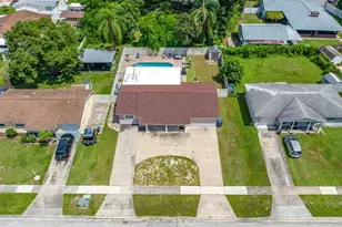 8339 Drycreek Dr, Tampa, FL 33615 - Photo 79