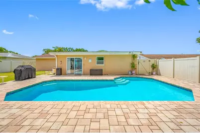 8339 Drycreek Drive, Tampa, FL 33615 - Photo 21