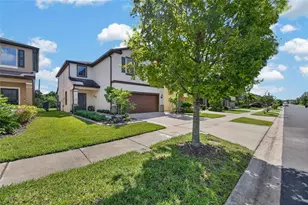 1521 Custer Bayou St, Ruskin, FL 33570 - Photo 9