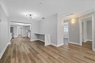 4053 31st St N, Saint Petersburg, FL 33714 - Photo 5