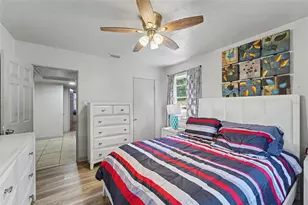 6190 2nd Ave S, Saint Petersburg, FL 33707 - Photo 9