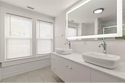 2010 Dartmouth Avenue N, Saint Petersburg, FL 33713 - Photo 23