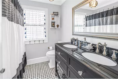 445 18th Avenue NE, Saint Petersburg, FL 33704 - Photo 27