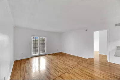 5304 W Kennedy Boulevard #106, Tampa, FL 33609 - Photo 7