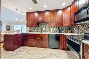 18815 Carr Dr, Lutz, FL 33559 - Photo 15