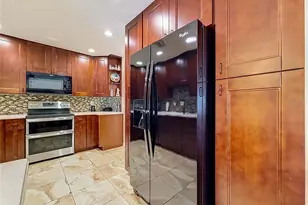 18815 Carr Dr, Lutz, FL 33559 - Photo 11