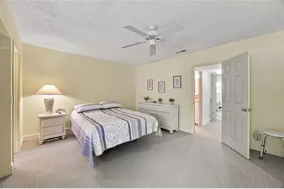 10036 63rd Avenue N #26, Saint Petersburg, FL 33708 - Photo 15