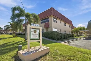 10036 63rd Ave N, Saint Petersburg, FL 33708 - Photo 1