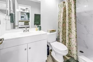 6240 Oak Cluster Cir, Tampa, FL 33634 - Photo 15