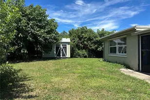 12807 Vassar Ct, Hudson, FL 34667 - Photo 11