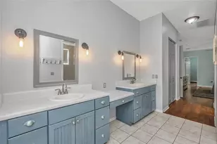 6122 Regina Pl, Land O Lakes, FL 34639 - Photo 11