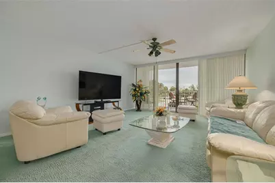 450 Treasure Island Causeway #201, Treasure Island, FL 33706 - Photo 9