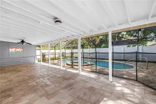 7740 40th Terrace N, Saint Petersburg, FL 33709 - Photo 3