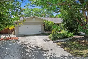 508 White Oak Dr, Tarpon Springs, FL 34689 - Photo 1