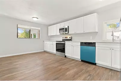 2510 38th Street S, Saint Petersburg, FL 33711 - Photo 5