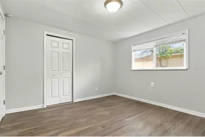 2510 38th Street S, Saint Petersburg, FL 33711 - Photo 7
