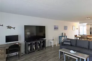 285 107th Ave, Treasure Island, FL 33706 - Photo 7