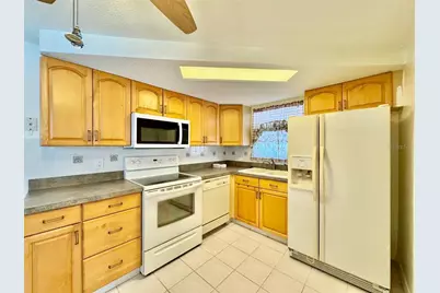 3131 Roxbury Drive, Holiday, FL 34691 - Photo 11