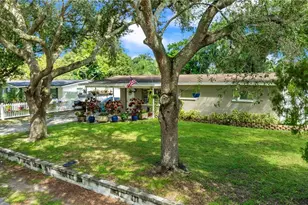 1104 E Lambright St, Tampa, FL 33604 - Photo 3