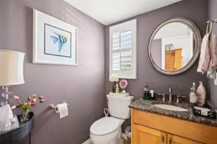 255 Capri Cir N, Treasure Island, FL 33706 - Photo 15