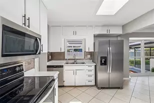 7111 Gateway Ct, Tampa, FL 33615 - Photo 23