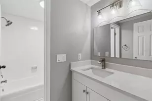 7111 Gateway Ct, Tampa, FL 33615 - Photo 35