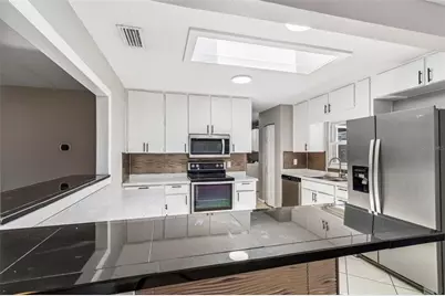 7111 Gateway Court, Tampa, FL 33615 - Photo 19