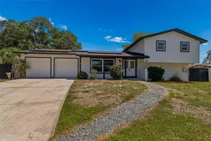 7111 Gateway Ct, Tampa, FL 33615 - Photo 3