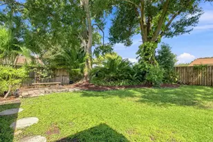 4607 Cloverlawn Dr, Tampa, FL 33624 - Photo 31