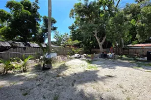 1702 26th St W, Bradenton, FL 34205 - Photo 49