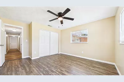 5029 Emerson Avenue S, Saint Petersburg, FL 33707 - Photo 19