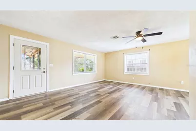 5029 Emerson Avenue S, Saint Petersburg, FL 33707 - Photo 9