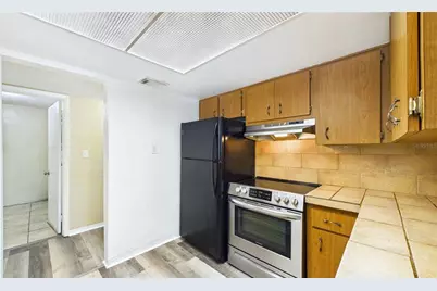 5029 Emerson Avenue S, Saint Petersburg, FL 33707 - Photo 13