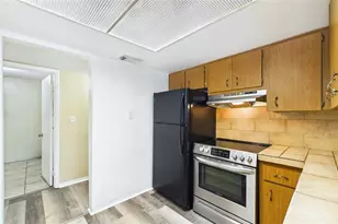 5029 Emerson Ave S, Saint Petersburg, FL 33707 - Photo 13