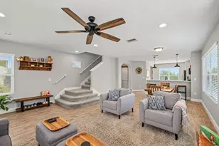 3820 Shimmering Oaks Dr, Parrish, FL 34219 - Photo 9