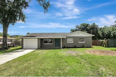 1002 N Bracewell Drive, Plant City, FL 33563 - Photo 1