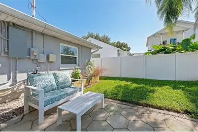 1044 32nd Avenue N, Saint Petersburg, FL 33704 - Photo 41