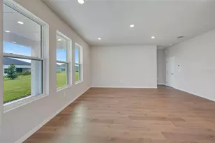 439 Spring Harvest Dr, Plant City, FL 33566 - Photo 9