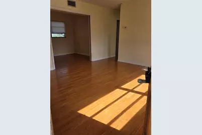 350 N Levis Avenue, Tarpon Springs, FL 34689 - Photo 5