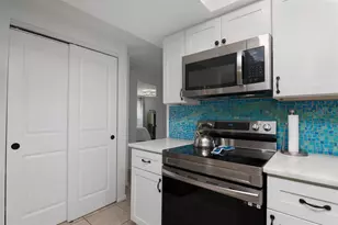 11005 Harding Dr, Port Richey, FL 34668 - Photo 23