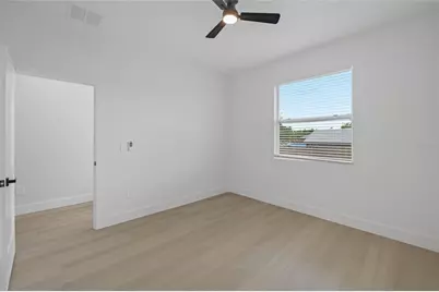 639 W 9th Street, Lakeland, FL 33805 - Photo 15