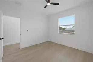 639 W 9th St, Lakeland, FL 33805 - Photo 15
