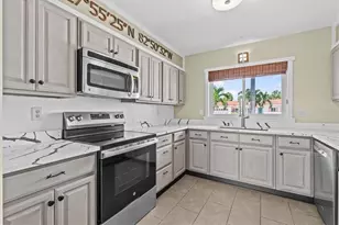 106 19th St, Belleair Beach, FL 33786 - Photo 5