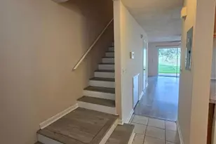 5194 Sunridge Palms Dr, Tampa, FL 33617 - Photo 11