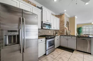 12304 Wycliff Pl, Tampa, FL 33626 - Photo 19