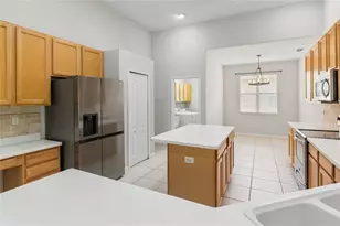 31203 Anniston Dr, Wesley Chapel, FL 33543 - Photo 9